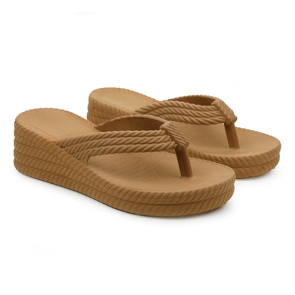 Sandália Feminina de Dedo Cor Caramelo Plataforma confortável Leve Praia Pratico Casual Lançamento