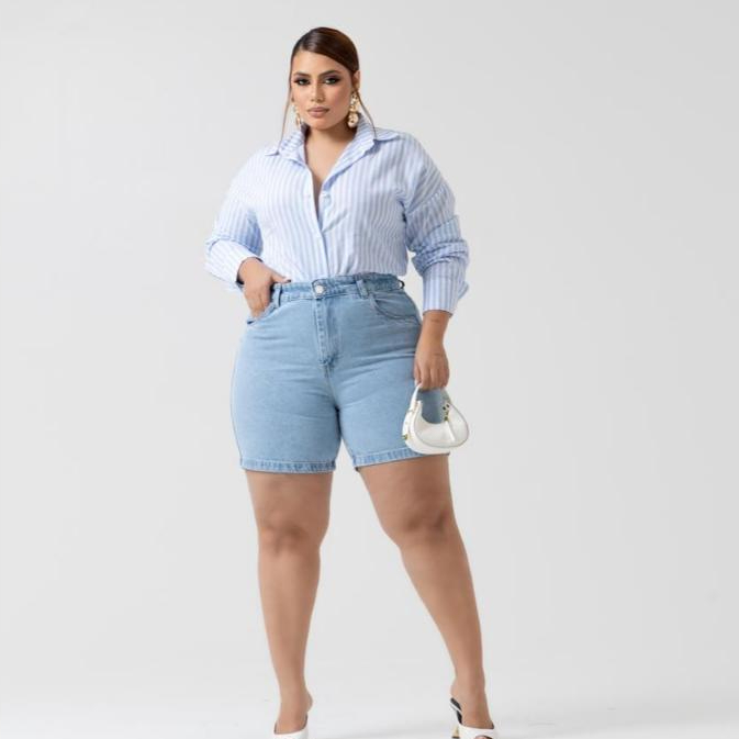 Bermuda Meia Coxa Jeans Feminina Plus Size Azul Clara em Oferta na Shopee