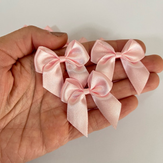 Laço Lacinho de cetim N °-3 - 4 x 4 cm - 50 unds - decoração de caixinha milk, artesanato, festas, lingerie e roupas em Oferta na Shopee