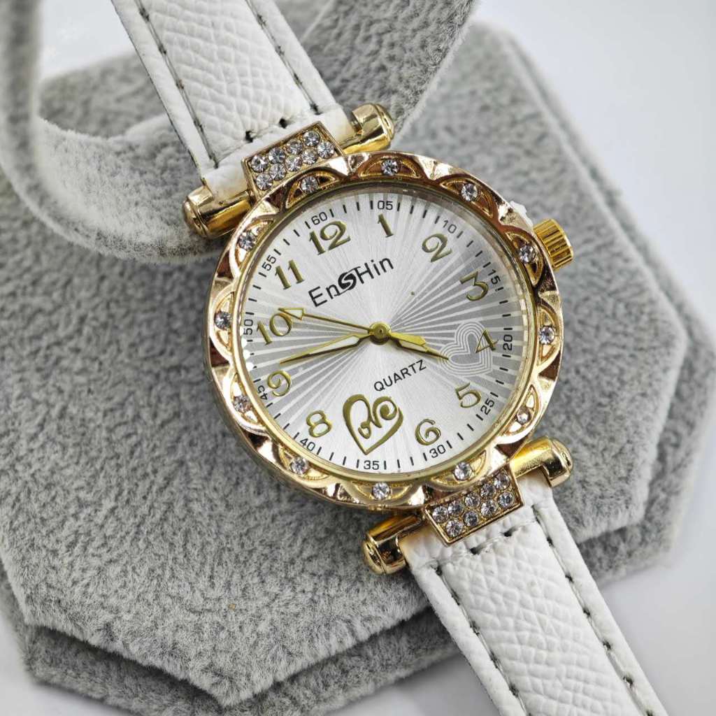 Relógio Feminino com fundo de céu estrelado Pulseira de couro para Relógios femininos  de luxo casual em couro em Oferta na Shopee