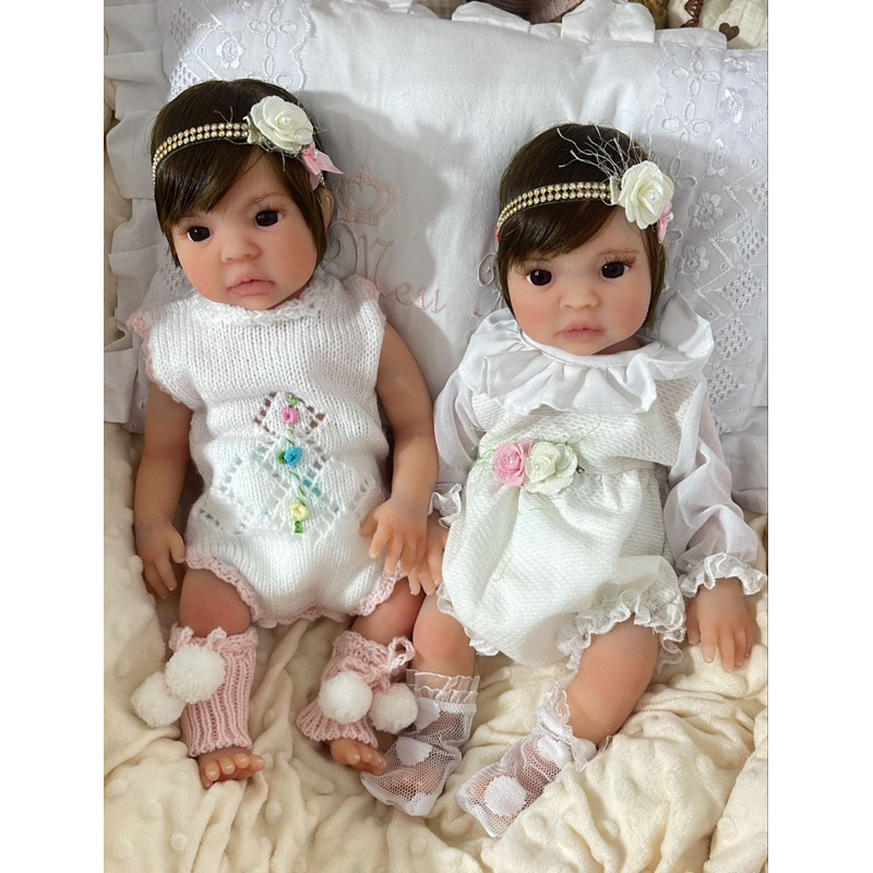 2 bebes Shyann 40 cm silicone solido molinha mama e faz xixi chupeta de verdade