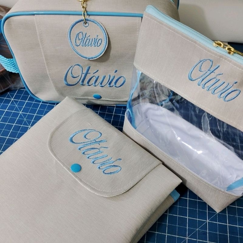 kit Porta fralda com porta lenço+Necesser farmácia+trocador+ chaveiro. Personalizados
