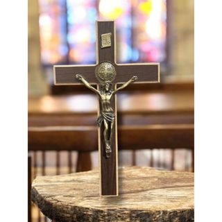 Crucifixo De Parede Porta São Bento Cruz 20 Cm Madeira Lindo em Oferta na Shopee