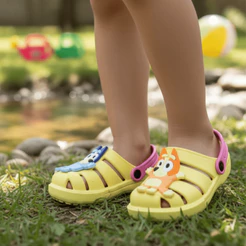 SANDALIA PARA MENINOS E MENINAS PAPETE LEVE MACIA FLEXIVEL CACHORRINHOS BABUCHE VARIAS CORES