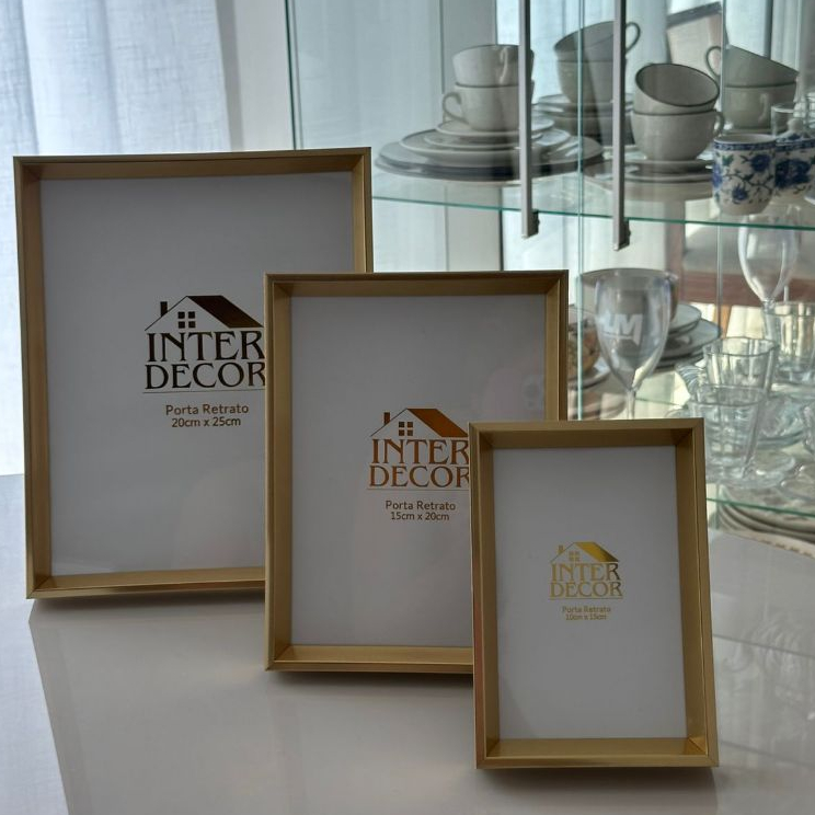 Kit 3 Porta Retrato Dourado Moldura MDF e Visor Vidro 10x15/15x20/20x25 Inter Decor em Oferta na Shopee