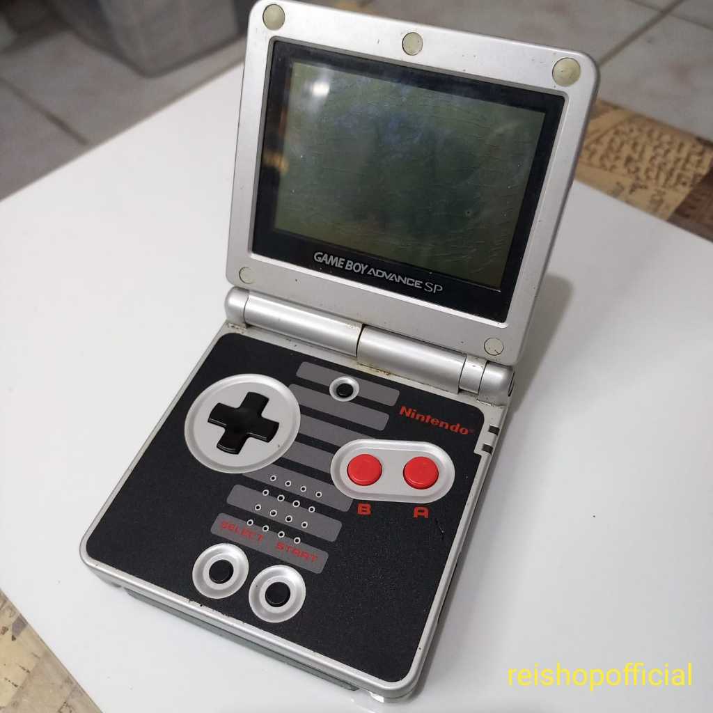 Gameboy Advance SP NES Edition (Leia com atenção) + Jogo 2 em 1 Yoshi Island e Super Mario advance 3
