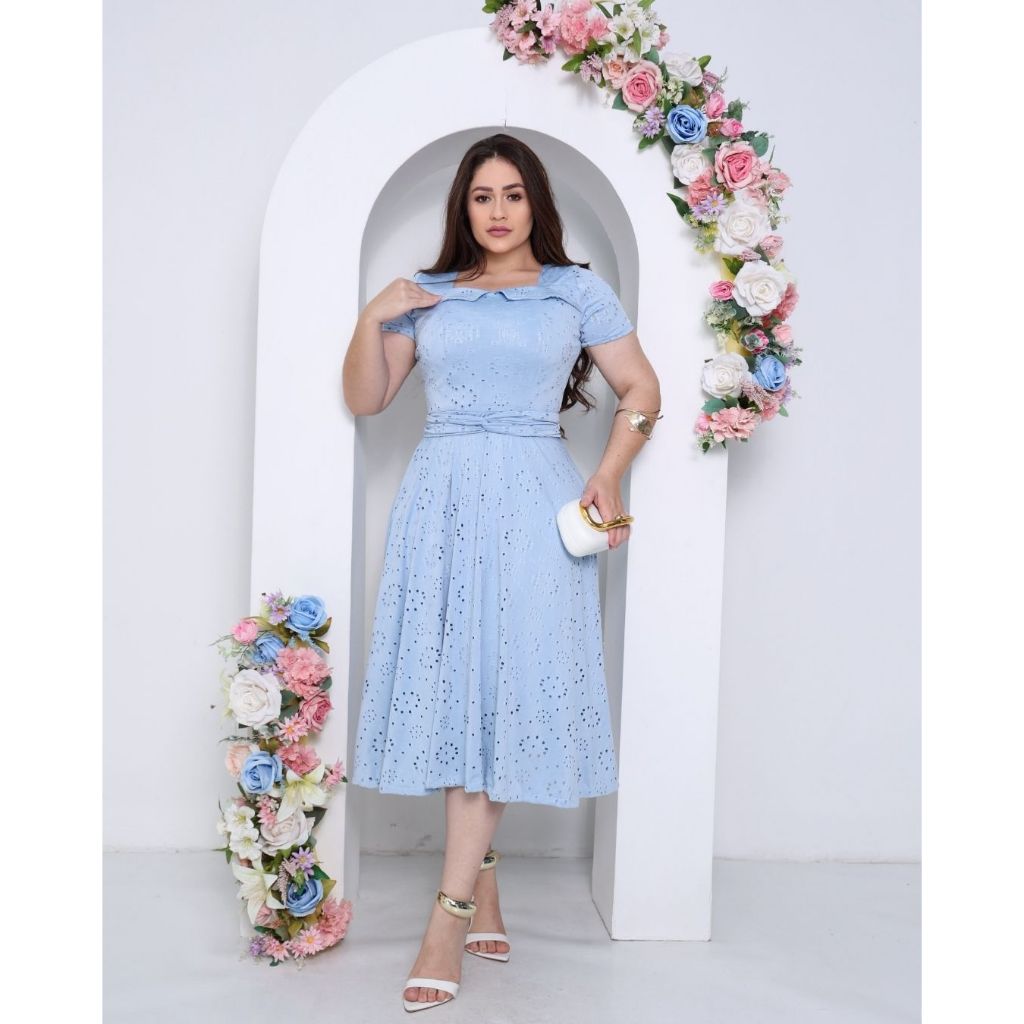 Vestido Feminino em Lese de Malha • Moda Evangélica Modesta Elegante