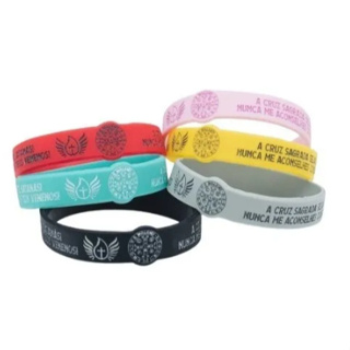 12 Pulseira Silicone Medalha São Bento. em Oferta na Shopee