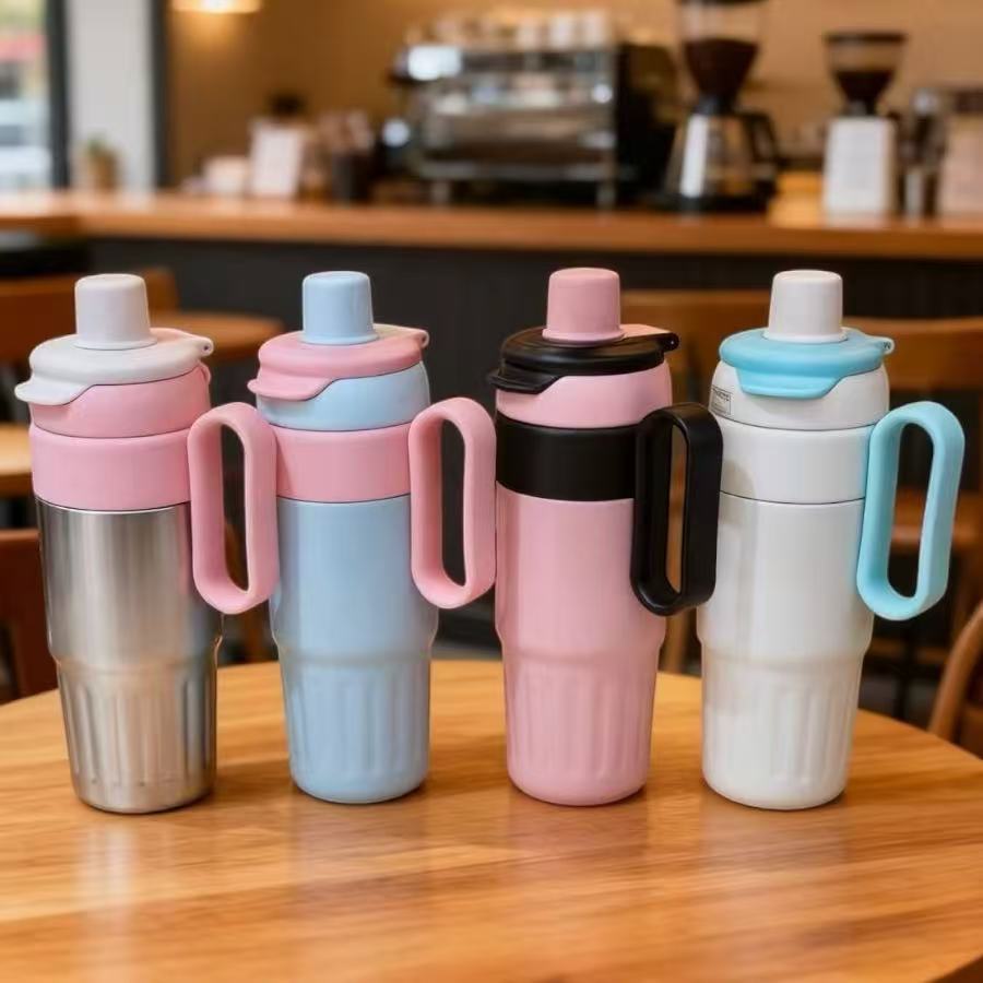 Copo térmico com Canudo de Inox 780ml Com Alça Isolamento Térmico Academia com tampa 2 funções em Oferta na Shopee