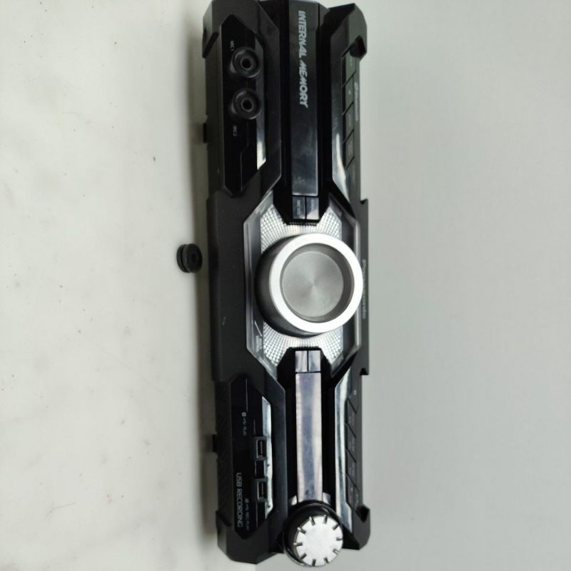 painel frontal com placas som Panasonic akx710