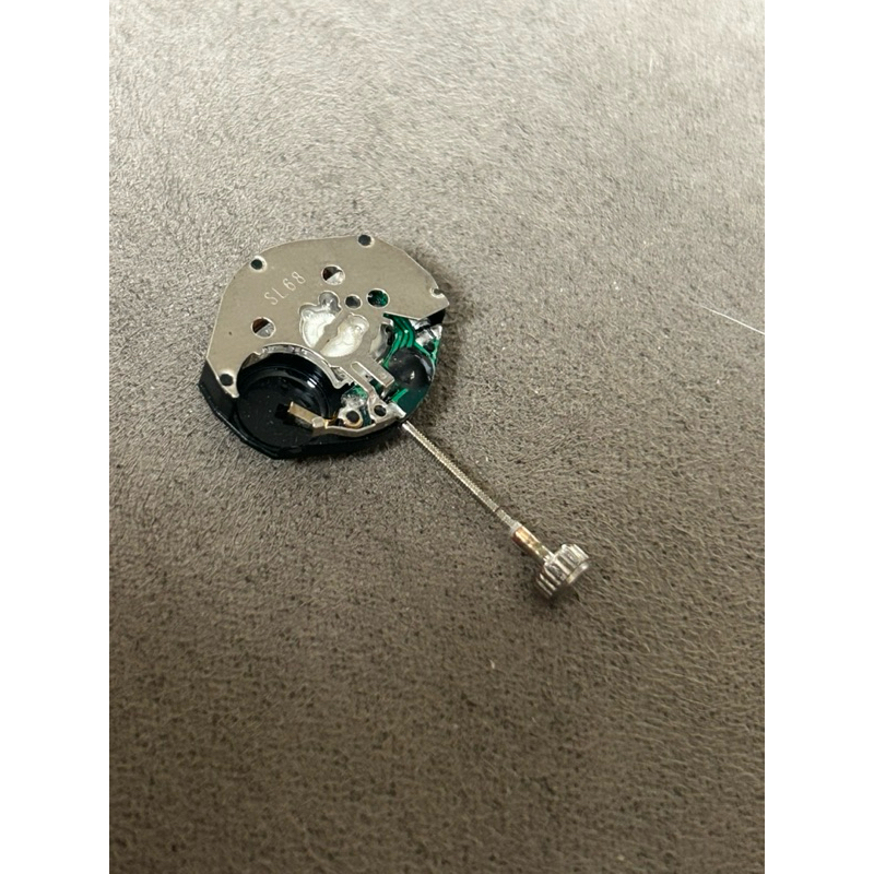 Maquina De Relogio Quartz COM TIGE LONGA CAL. SL68 LEIA PARA PEÇAS OU FUNCIONA?