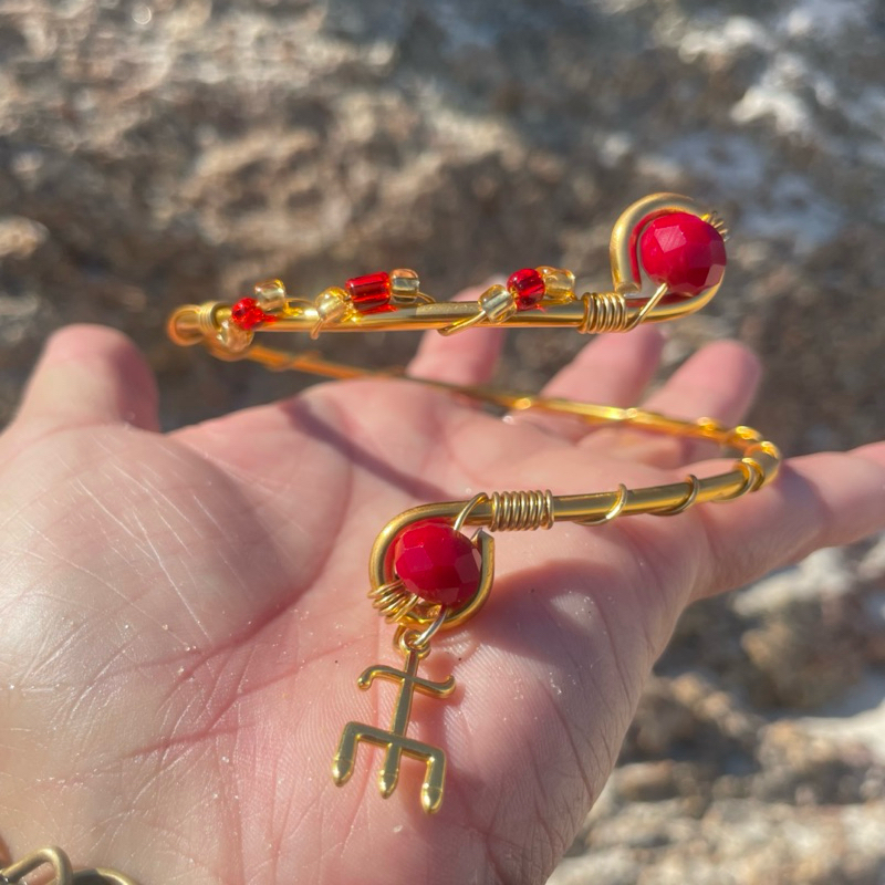 🔱Exclusivo Bracelete Sedução Pomba Gira Dourado com Cristais e a tridente🔱