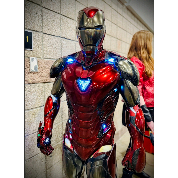 Serviço Personalizado para Cosplay – Máscaras, Espadas, Capacetes e Acessórios Geek Fantasia 3D.