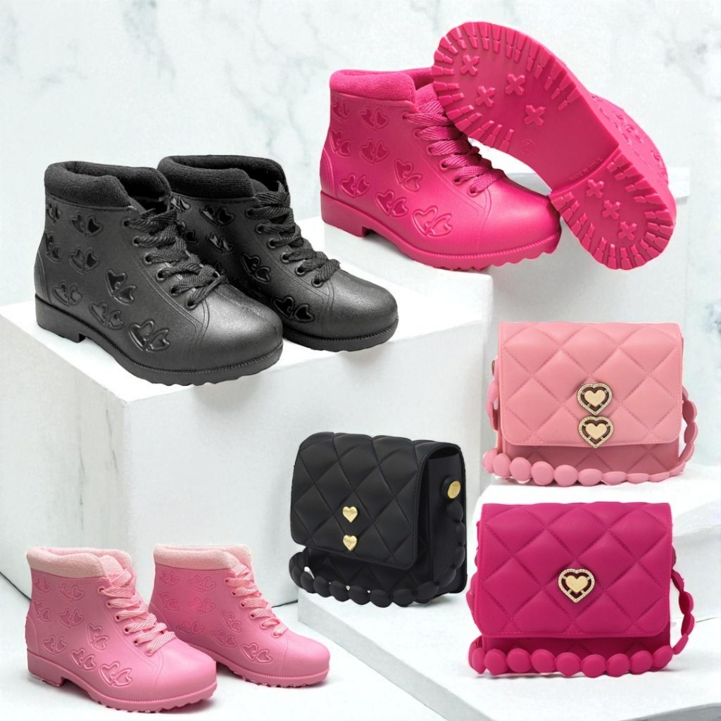 Conjunto Infantil Feminino Bota + Bolsinha Coração | Material Confortável E Impermeável