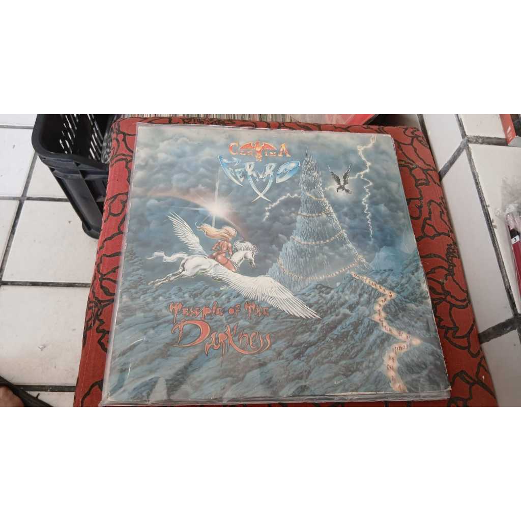 lp vinil metal outros-Cortina de ferro-Dorsal Atlantida-Picture-traitor-Yes shows -mesenjah-Sagrado coração da terra