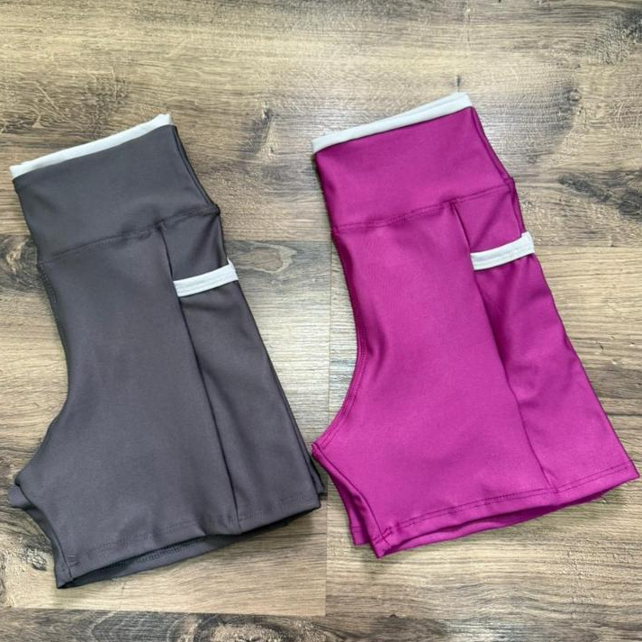 Kit 2 Shorts Feminino com Bolso Lateral para Celular Corrida Roupa Fitness Academia Zero Transparência