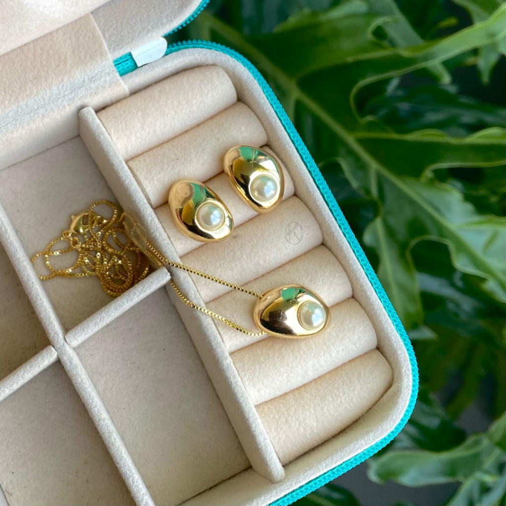 Colar e Brincos Abaulados com Pérola – Semijoias Banhadas em Ouro 18k ou Prata 925 | Elegantes