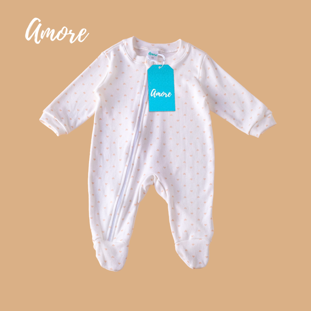 Macacão de Bebê Pezinho Coração Bege Suedine - 100% Algodão