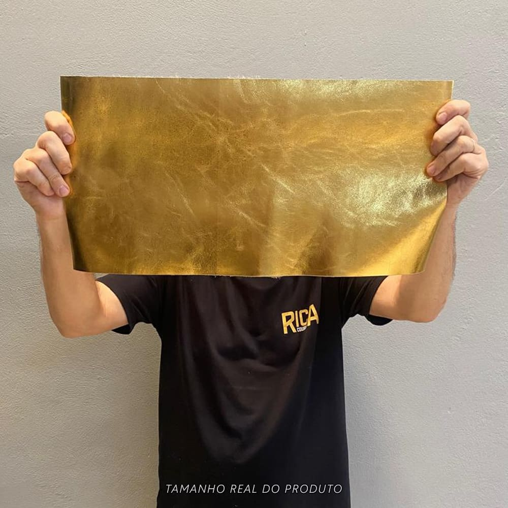 Pedaço de Couro Legítimo Tipo Cristal - 25x50cm Retalho Acabamento Espelhado Alto Brilho - Cor: Ouro