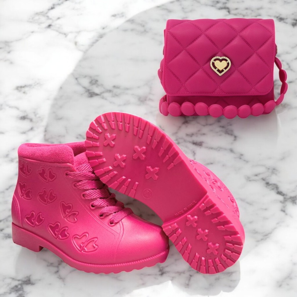 Conjunto Infantil Bota + Bolsinha Coração Feminino Material Confortável E Impermeável Yemanja Store