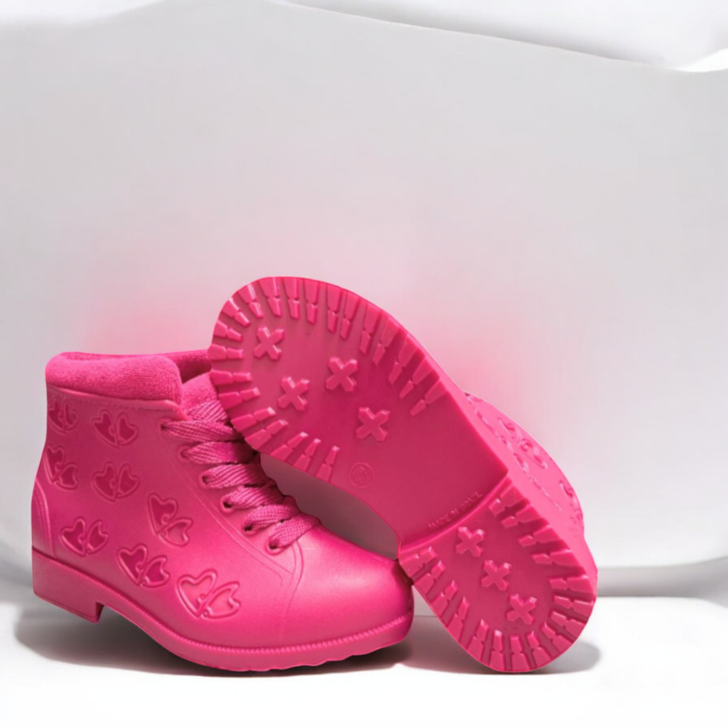 Conjunto Infantil Bota + Bolsinha Coração Feminino | Material Confortável E Impermeável