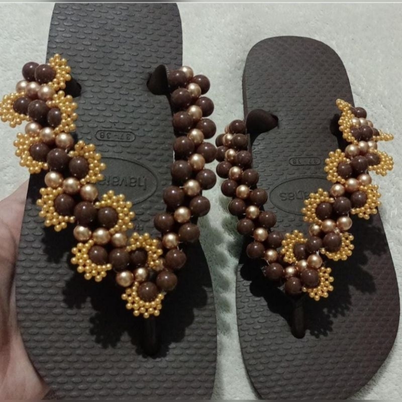 Chinelo bordado Dryka original com pérolas Abs