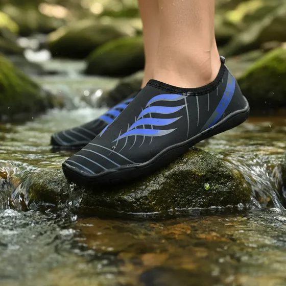Sapatilha hidroginastica pesca natação mergulho cachoeira sapatilha esporte aquáticos com vazão de água.