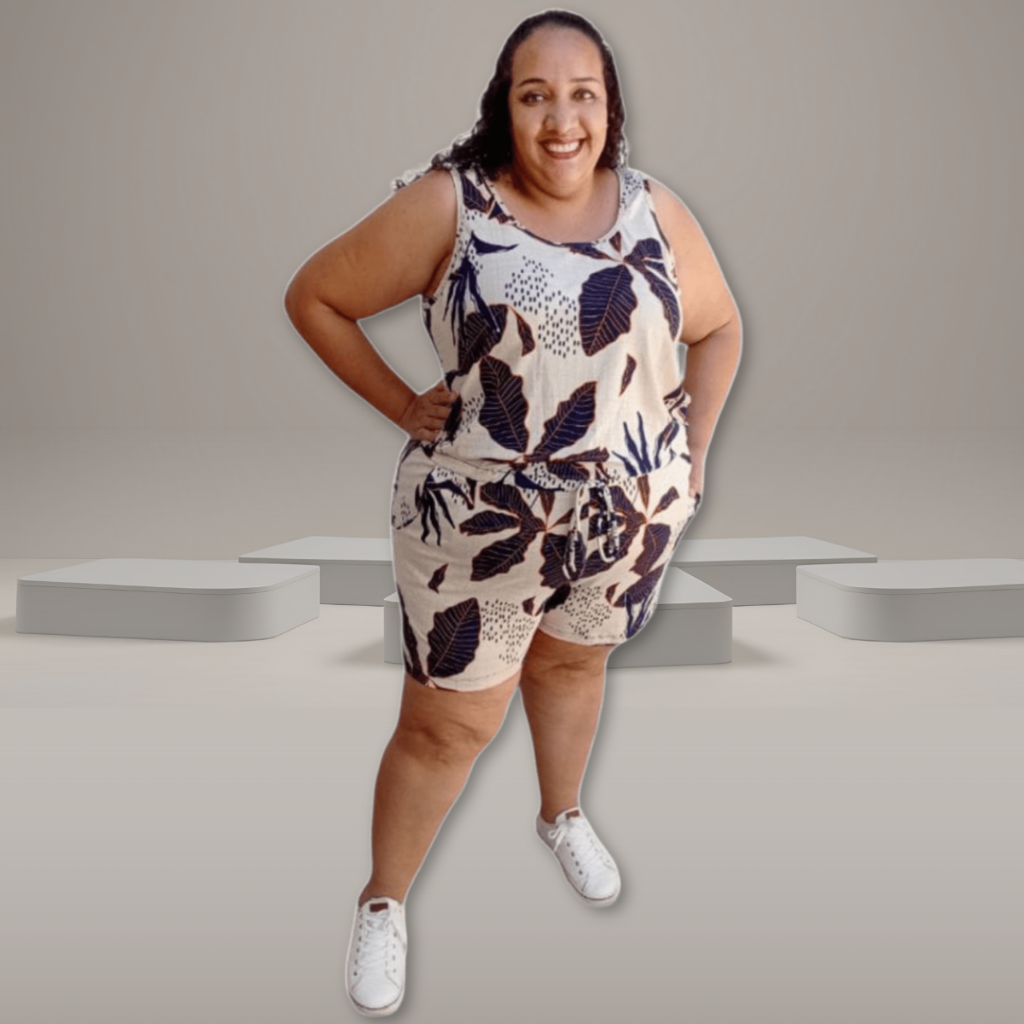 Macaquinho Curto Plus Size Veste 40 ao 64 Viscolycra Estampado Bolsos Laterais e Cordão MALHAS ITA