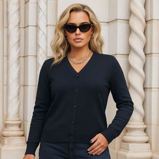 Casaco Cardigan Tricot com Elastano | Suéter Liso com Botões, Confortável e Estiloso para o Inverno em Oferta na Shopee