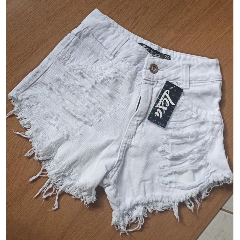 Shorts jeans feminino branco Destroyed