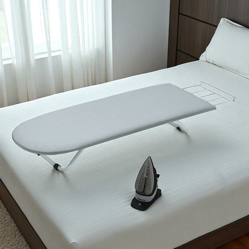Tábua de Passar Roupa Mesa De Passar Portátil Pés Dobrável Porta Ferro Forro Térmico- Cores