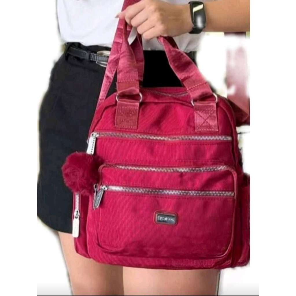 A nova bolsa feminina trifuncional é muito prática