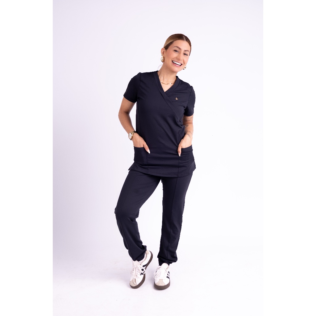 Scrub Flow Feminino Pijama Cirúrgico Profissional em Tecido Tecnológico de Poliamida com Elastano Abençoada