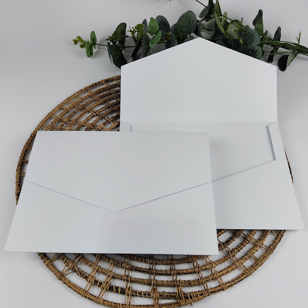 Envelope para Convite Branco Liso tamanho 22x16cm - Modelo 570 em Oferta na Shopee