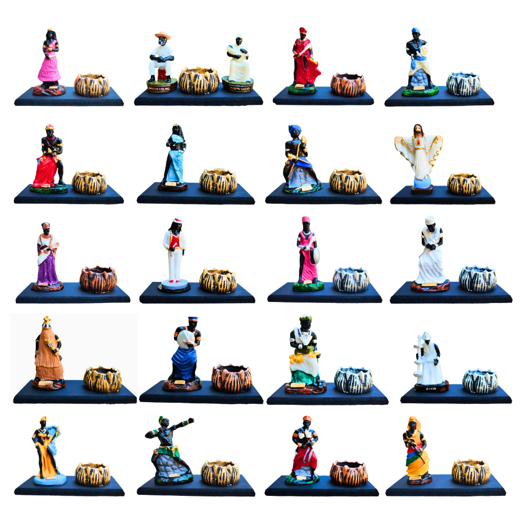 Orixás Da Umbanda em Resina 10 Cm Com Porta Vela em Resina e Base em Mdf