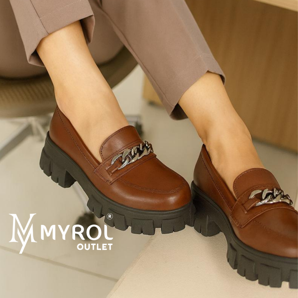 Sapato Tratorado Mocassim Slip On com Correntes Casual