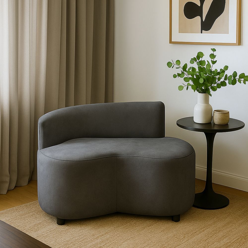 Sofá PUFF Curvo Slim Cloe 100cm – Compacto, Moderno e Confortável Recepção Estofado Corino Cinza
