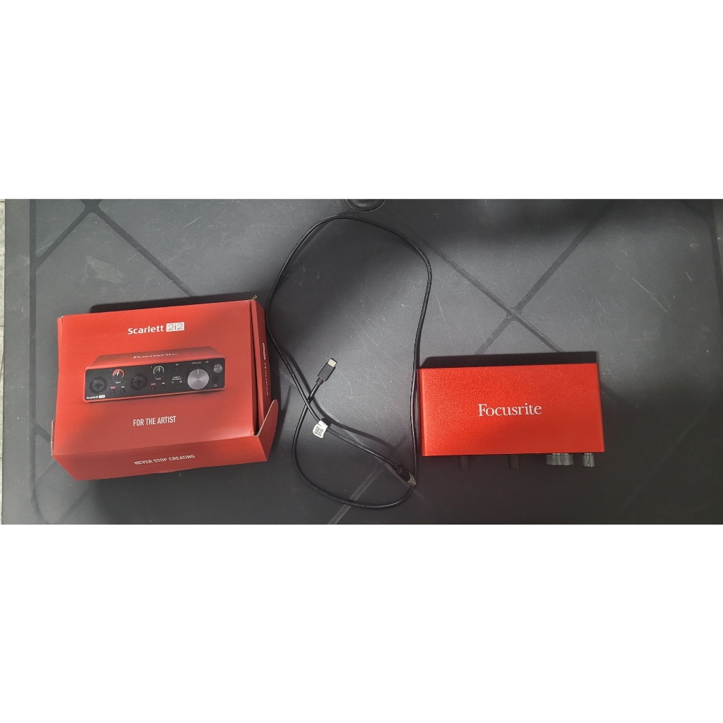 Interface De Áudio Usb Focusrite Scarlett 2i2 Geração 3