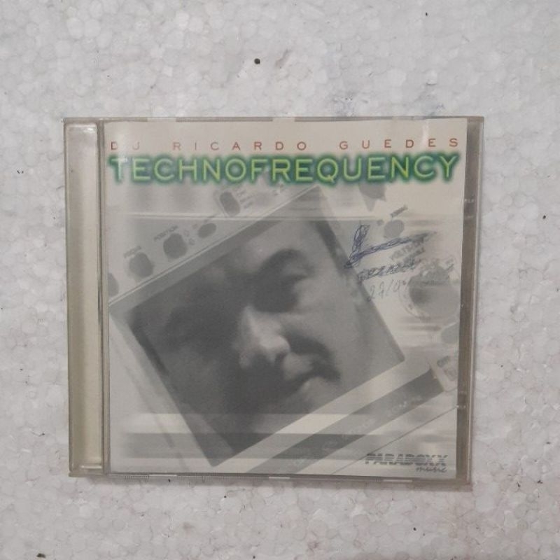 cd DJ Ricardo guedes  . technofrequency