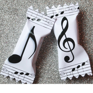 50 balas personalizadas para festa infantil Lembrancinhas Música em Oferta na Shopee