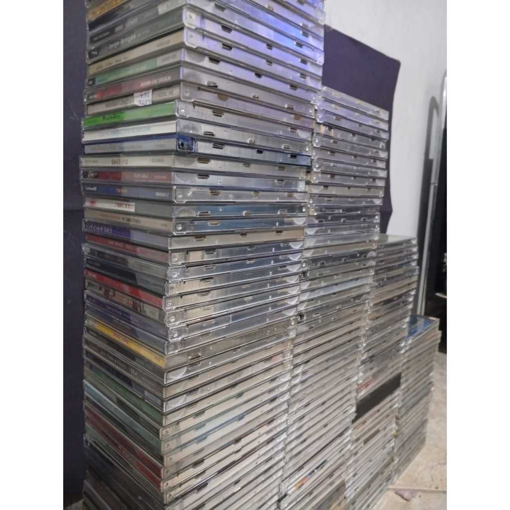 CDS NACIONAIS E INTERNACIONAIS ORIGINAIS, BANDAS E ARTISTAS VARIADOS