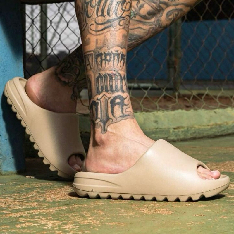 Chinelo Chinela Sandalia Slide estilo NUVEM Masculino e Feminino - Estiloso, Confortável em Oferta na Shopee