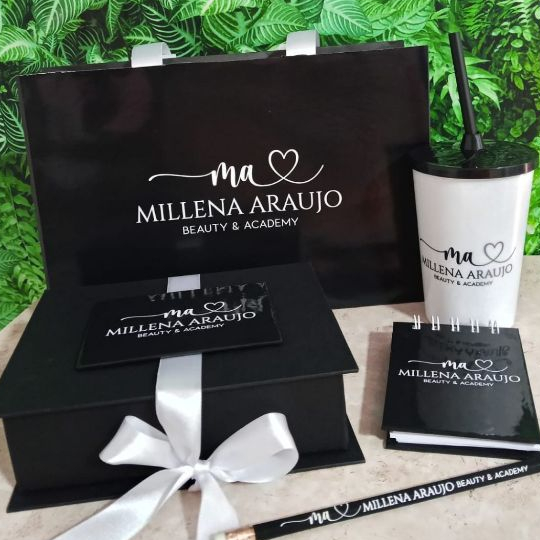 Kit para Ministrar Curso – Caixa, Lápis, Bloquinho, Sacolinha, Copo, Personalizado com sua Logo!