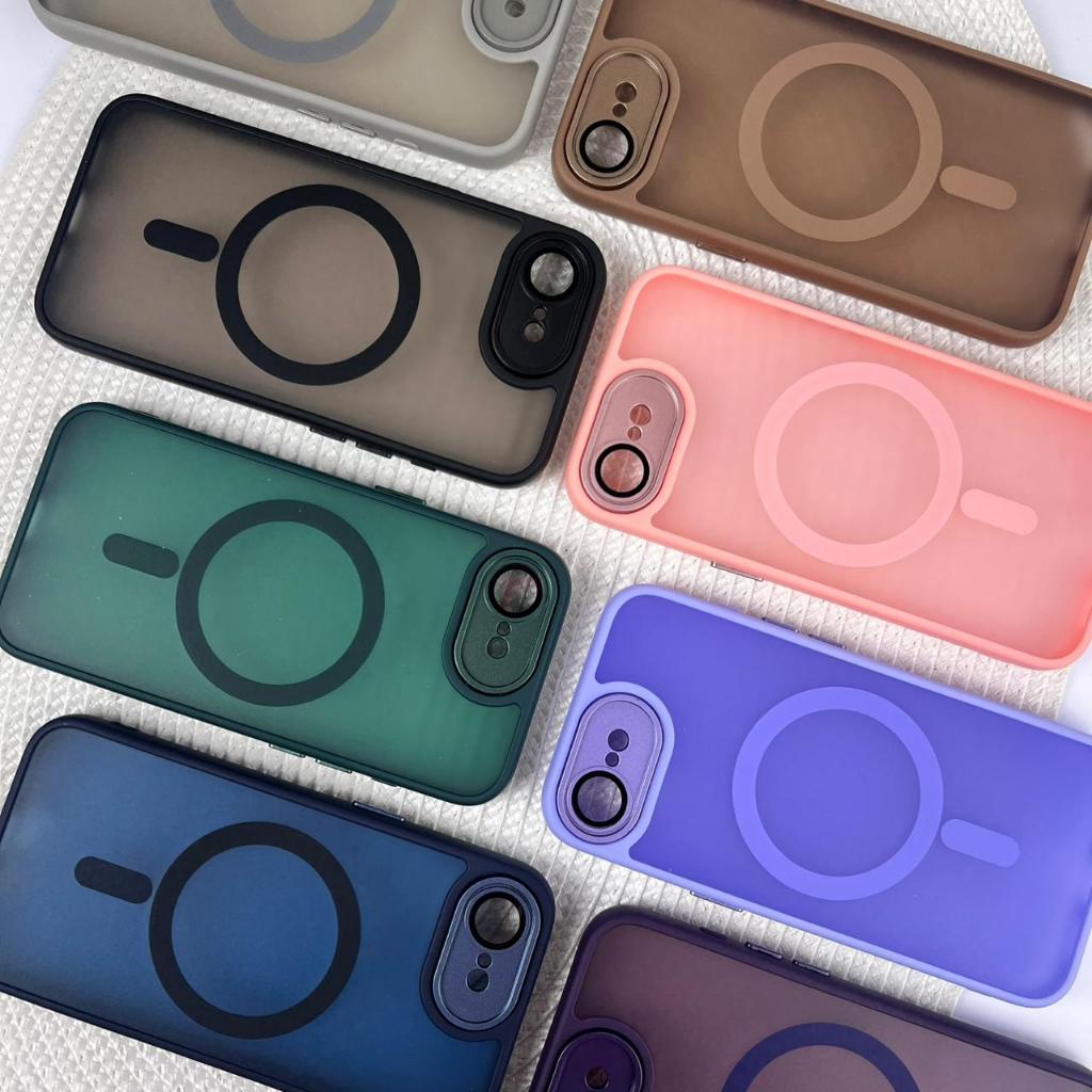 Capa Colorida Magnética Para Apple Iphone 16E / Capa Carregador de Indução  (CF69)