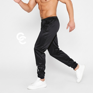 Calça Masculina Helanca Academia com refletivo bolsos e cordão regulável em Oferta na Shopee