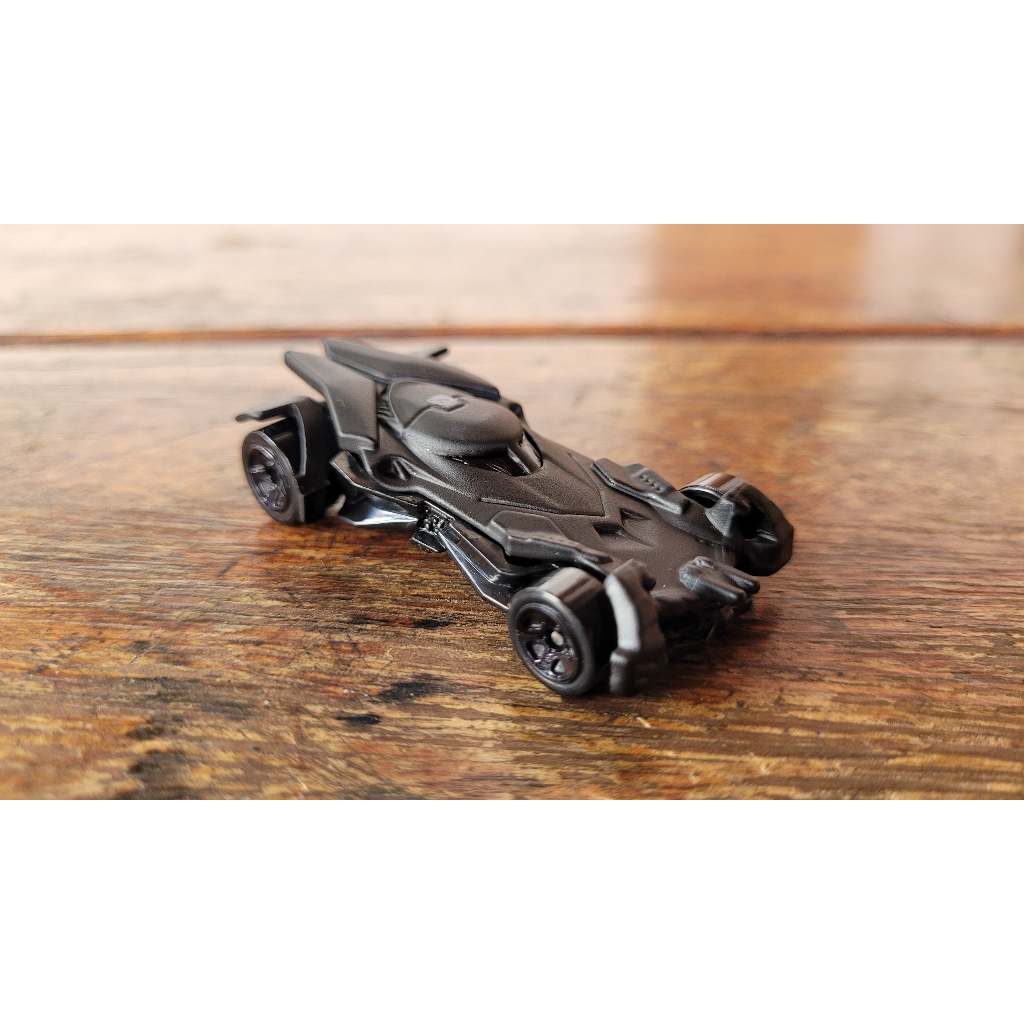 Hot Wheels - Batmobile "Batman vs Superman" Preto - Batman 2016 (Fora da Embalagem) - Mainline 1:64