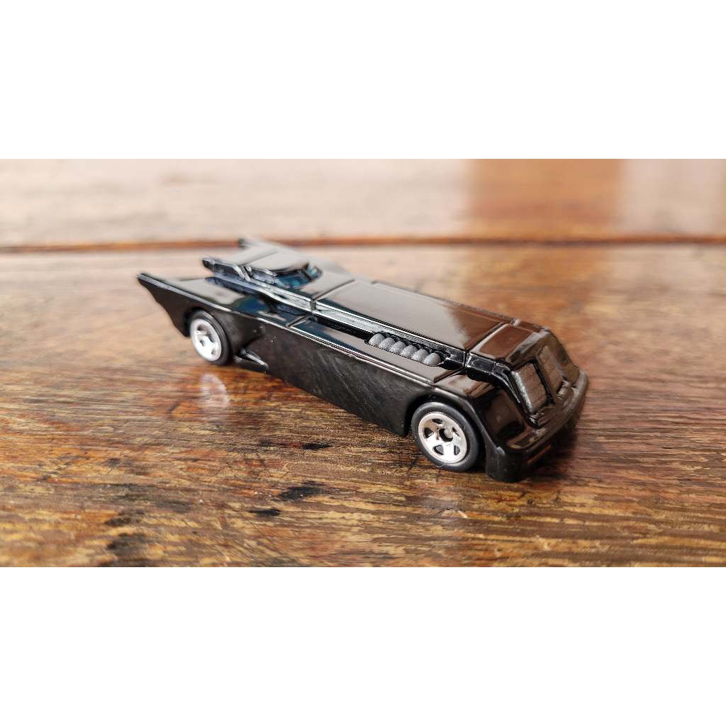 Hot Wheels - Batman: The Animated Series Batmobile Preto - Batman 2018 (Fora da Embalagem) - 1:64