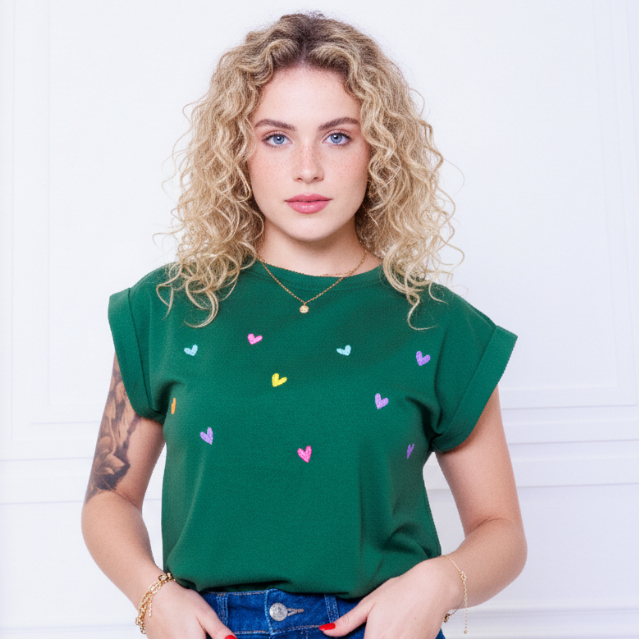 Kit 2 Blusas Femininas Coração Colorido Bordado Manga Japonesa 100% Algodão T-Shirt Casual