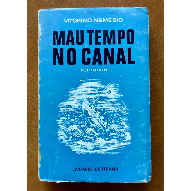 Livro: Mau Tempo No Canal - Vitorino Nemésio