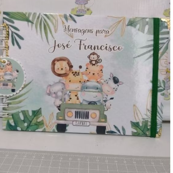 Caderno de assinatura e recados aniversário Personalizado Infantil Safari — imagem 2 de 2